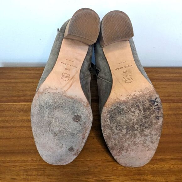 Cole Haan Taupe Brown Suede Bootie Neutral Classic Academia Minimalist 7½ - Picture 13 of 14